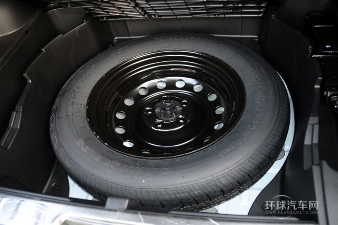 2015款 2.0L 兩驅(qū)自動(dòng)致享版