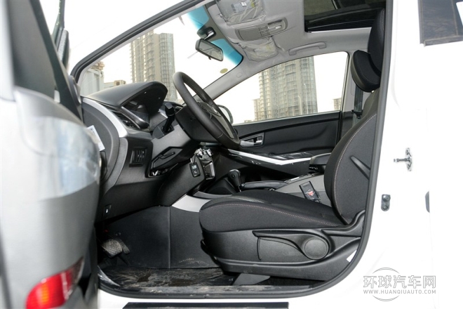 2015款 2.0L 兩驅自動致享版