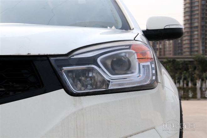 2015款 2.0L 兩驅(qū)自動(dòng)致享版