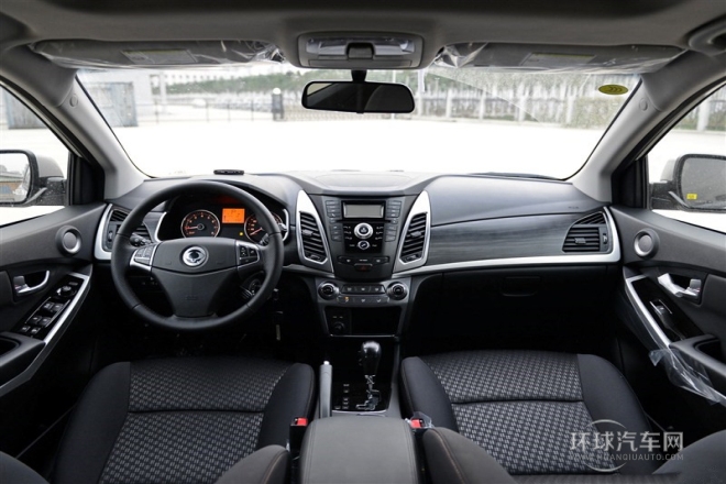 2015款 2.0L 四驅自動致純版