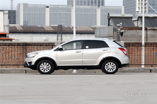 2015款 2.0L 四驅自動致純版