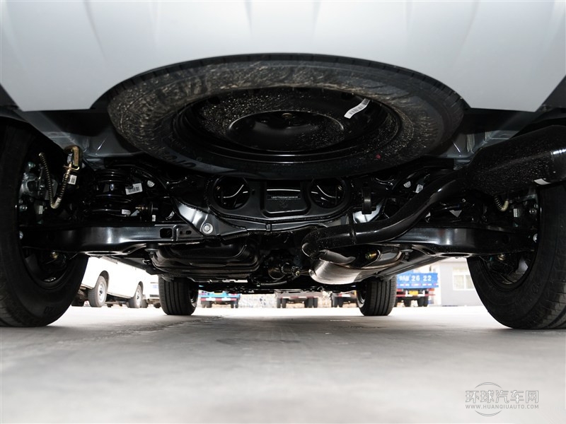 2015款 運(yùn)動(dòng)版 2.0L 自動(dòng)尊享型