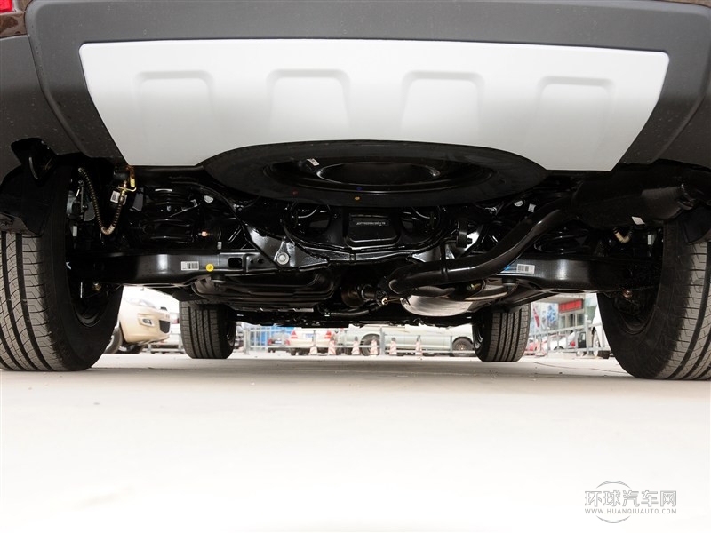 2015款 運(yùn)動(dòng)版 2.0L 自動(dòng)尊貴型