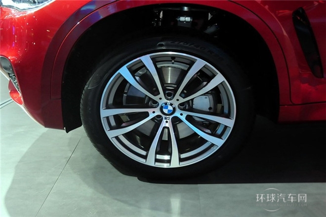 2015款 xDrive50i M運(yùn)動(dòng)型