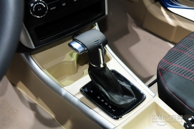 2015款 CROSS 1.5L 自動樂尚版