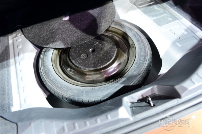 2015款 1.5L 自動時尚型