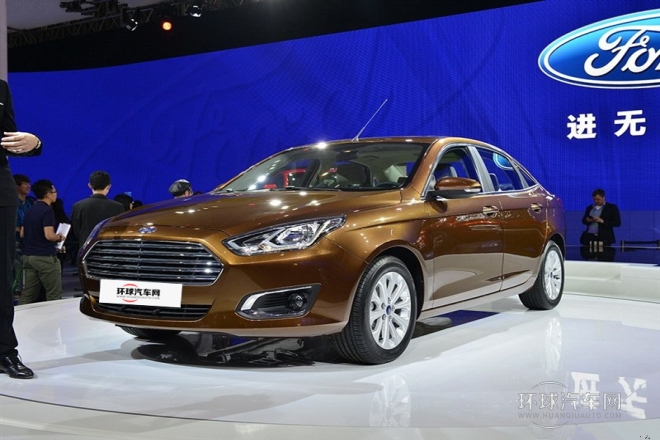 2015款 1.5L 自動時尚型