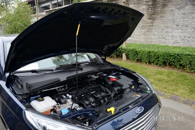 2015款 1.5L 自動舒適型