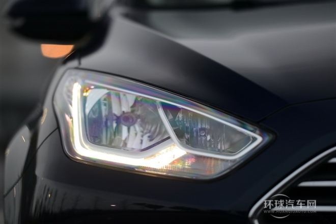 2015款 1.5L 自動(dòng)舒適型