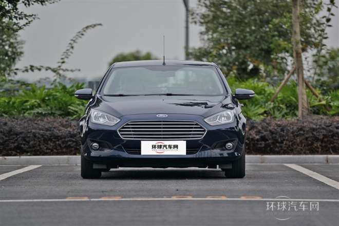 2015款 1.5L 自動舒適型