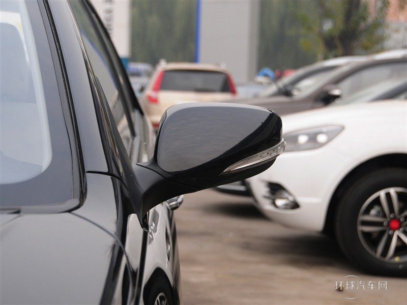 2015款 1.5L 5MT 精英型