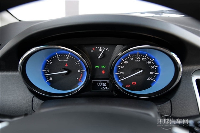 2015款 1.5L 手動金鉆型