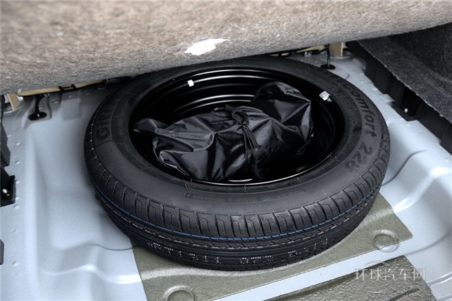 2015款 1.5L 手動金鉆型