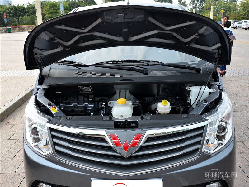 2015款 1.8L 豪華型