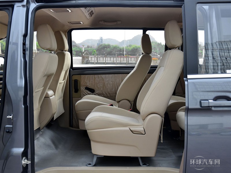 2015款 1.8L 豪華型