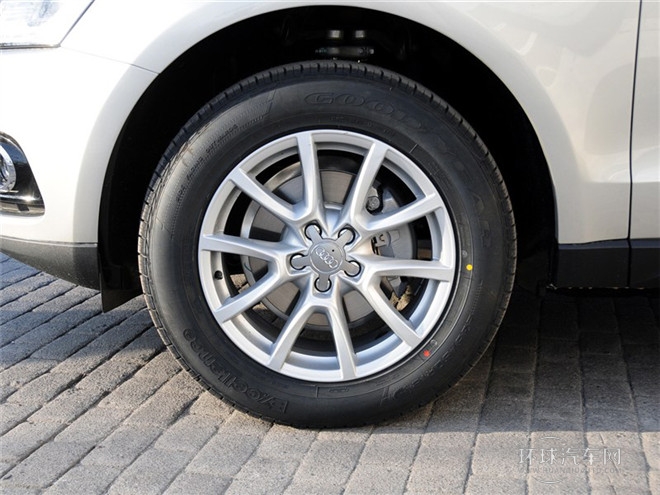 2015款 40 TFSI 進(jìn)取型