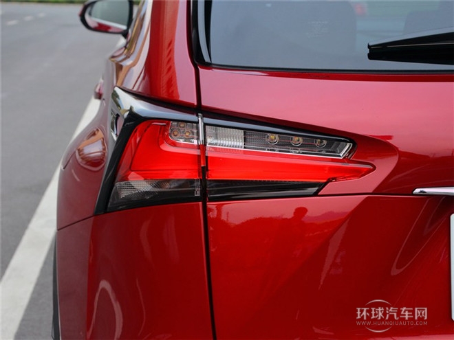 2015款 300h 前驅 鋒尚版