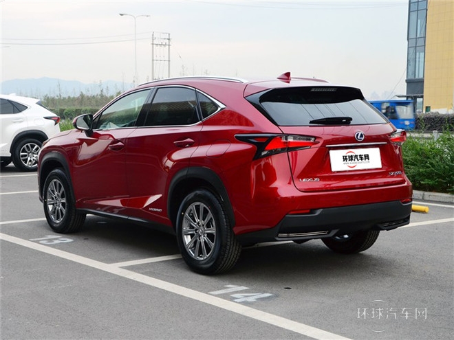 2015款 300h 前驅(qū) 鋒尚版