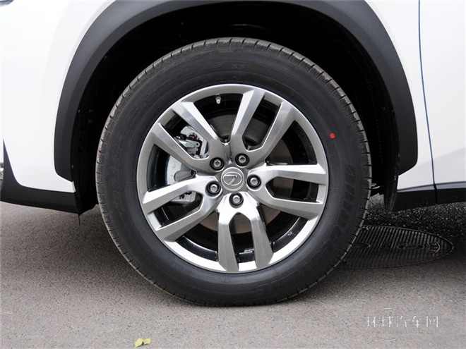 2015款 300h 全驅(qū) 鋒致版