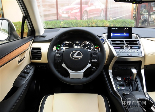 2015款 300h 全驅(qū) 鋒致版