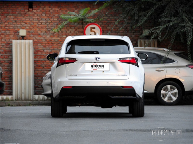 2015款 300h 全驅 鋒致版