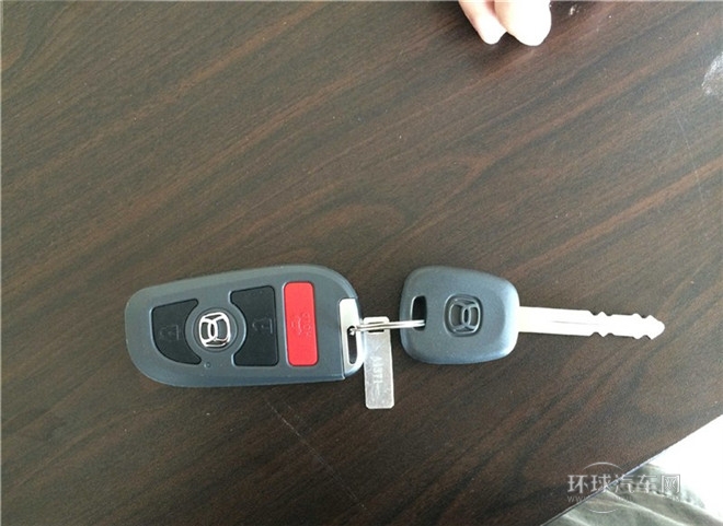 2014款 兩廂 1.4L 手動夢想型