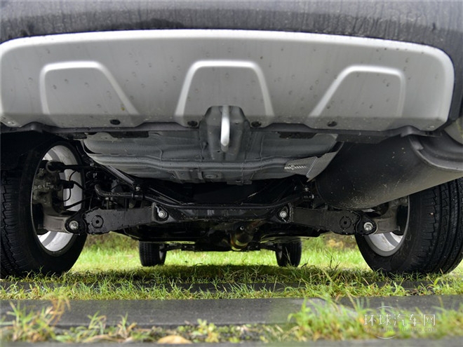 2015款 2.0L 手動智逸型