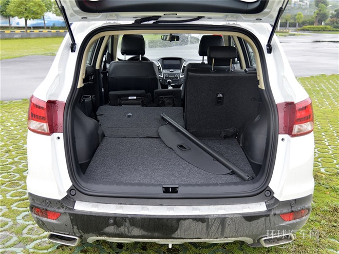 2015款 2.0L 手動(dòng)智逸型