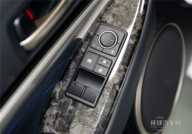 2015款 F 5.0L 碳纖維版