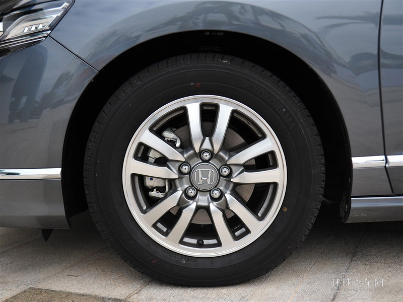 2015款 2.0L 尊貴版