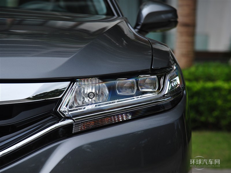 2015款 2.0L 尊貴版