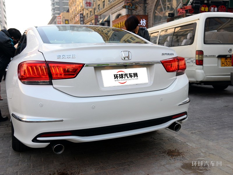 2015款 2.4L 尊貴版