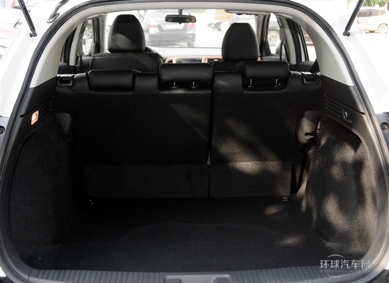 2015款 1.8L CVT兩驅豪華型