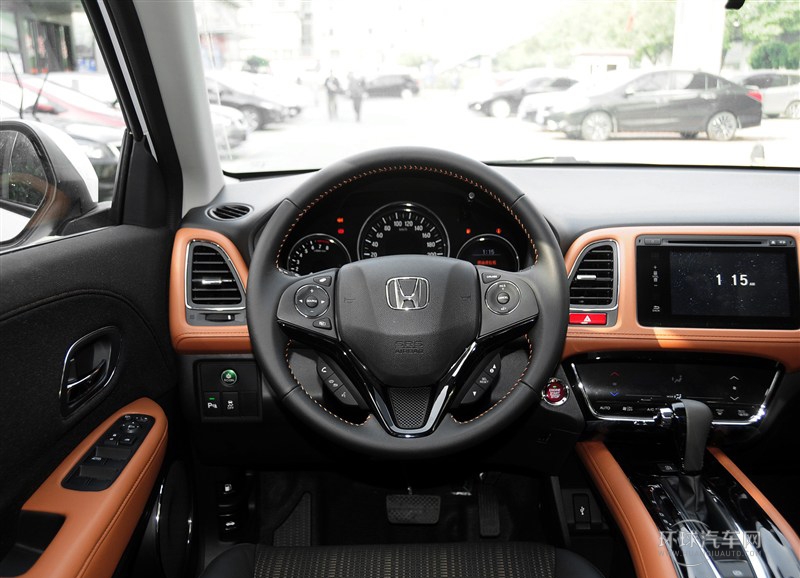 2015款 1.8L CVT兩驅豪華型