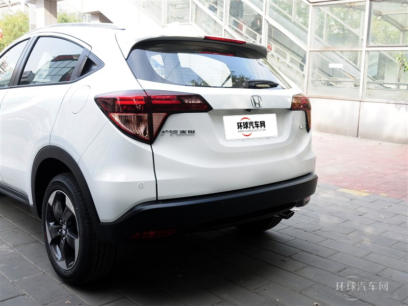 2015款 1.8L CVT兩驅豪華型