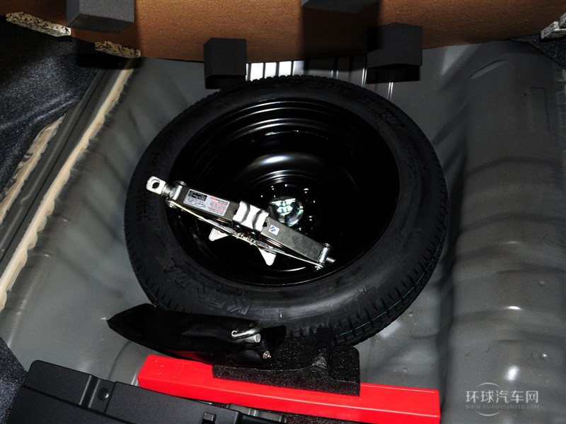 2015款 1.8L 自動(dòng)豪華版