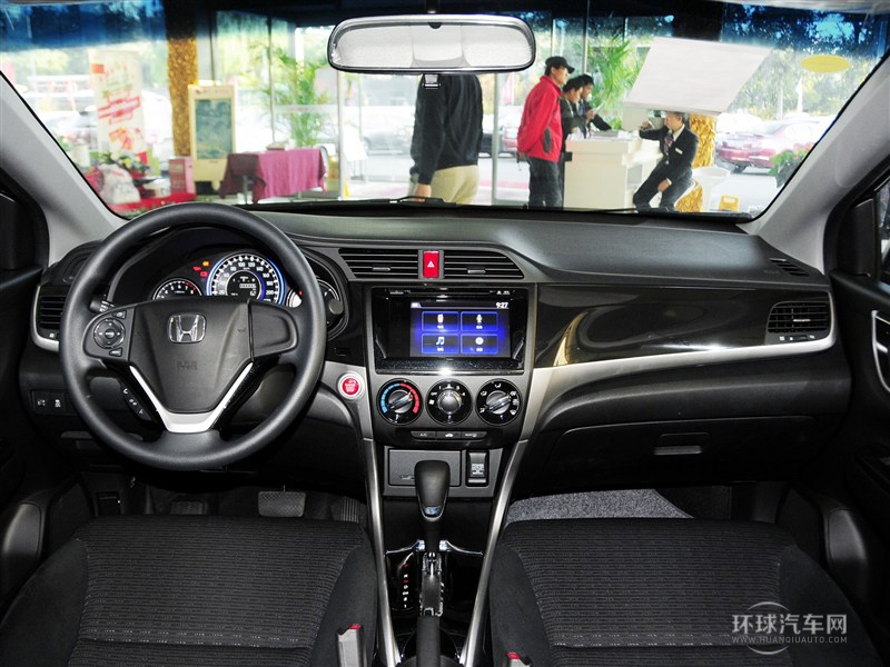 2015款 1.8L 自動豪華版