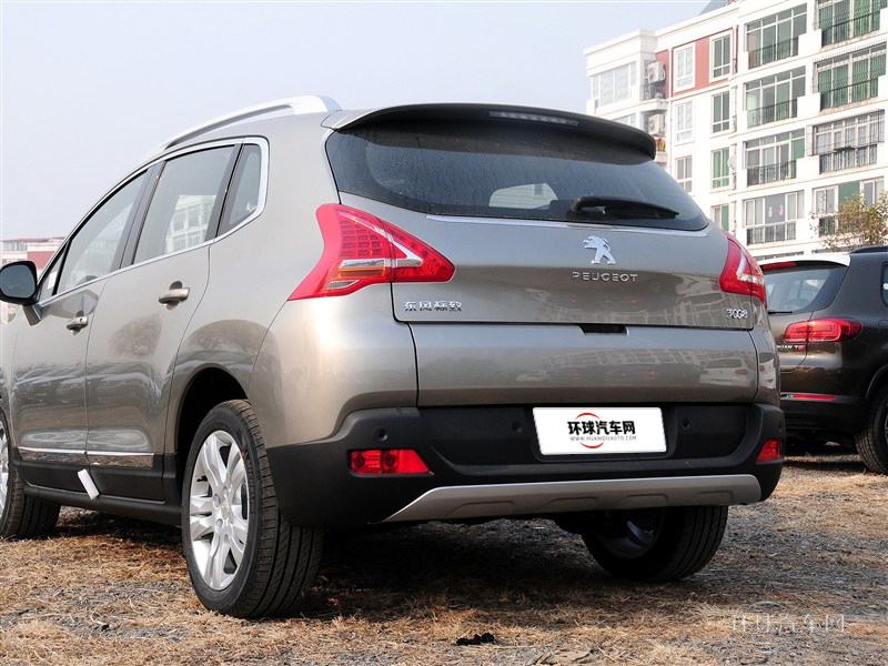 2015款 2.0L 自動潮流版