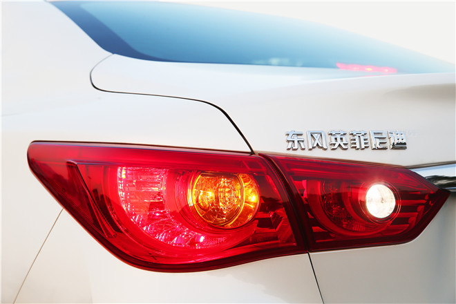 2015款 2.0T 豪華運動版