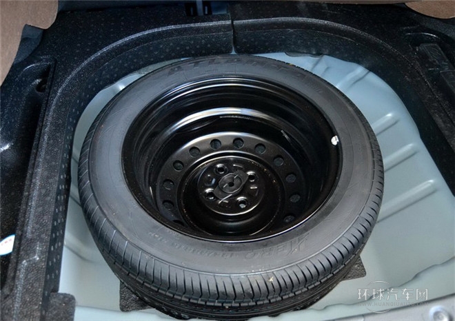 2014款 兩廂 1.5L 自動(dòng)夢(mèng)想型