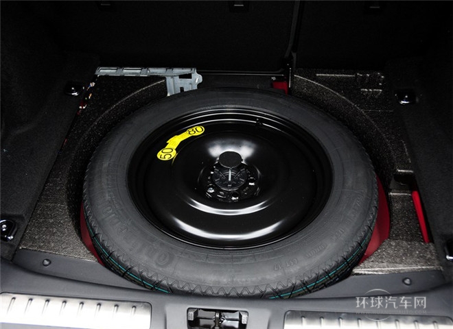 2015款 2.0T 5門耀動版