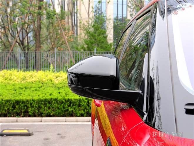 2015款 2.0T 5門耀動版