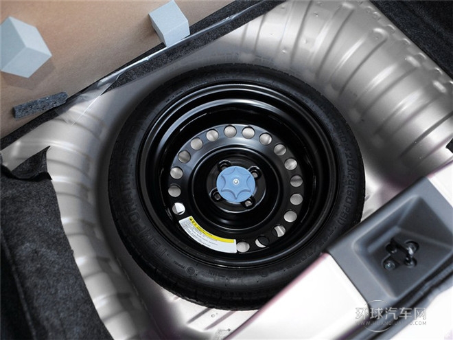 2015款 1.5L 自動易智版