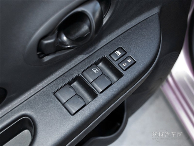 2015款 1.5L 自動易智版