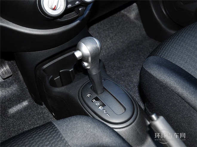 2015款 1.5L 自動易智版