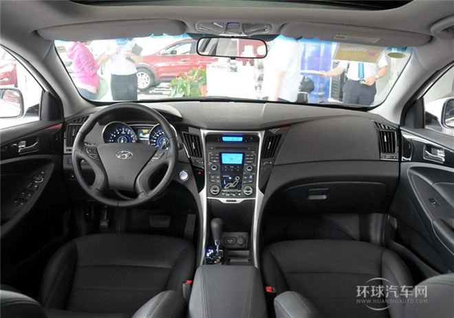 2014款 2.0L 自動豪華版