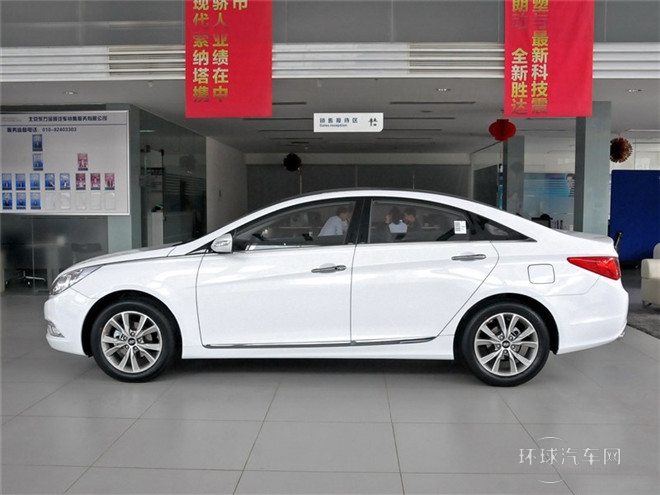 2014款 2.0L 自動豪華版