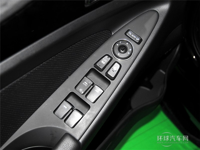 2014款 2.0L 自動領先型