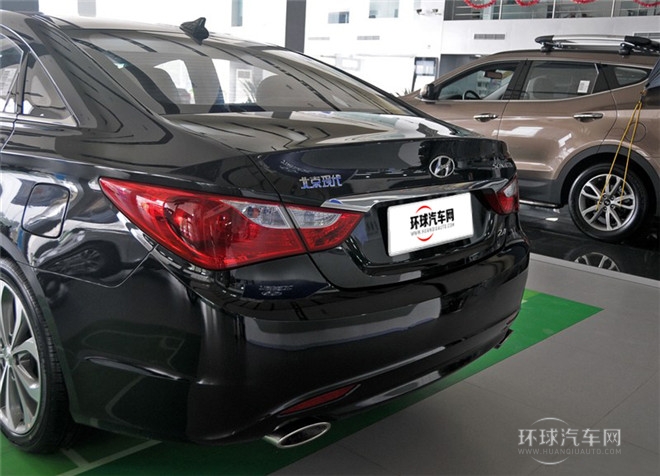 2014款 2.0L 自動(dòng)領(lǐng)先型