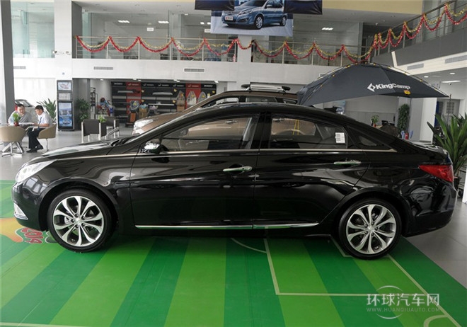 2014款 2.0L 自動領先型